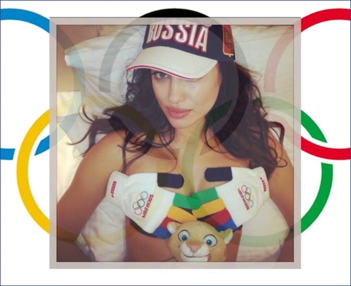 Irina Shayk and a creeper of a mascot :: instagram.com/irinashayk